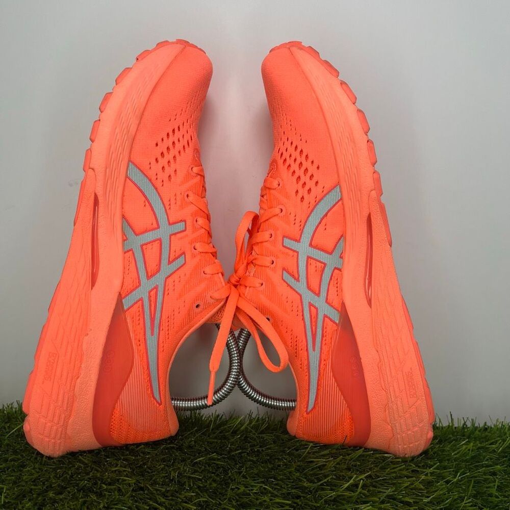 ASICS Gel Kayano 28 Women’s 9.5 Neon Coral Orange Running Shoes 1012B18 - Picture 7 of 9